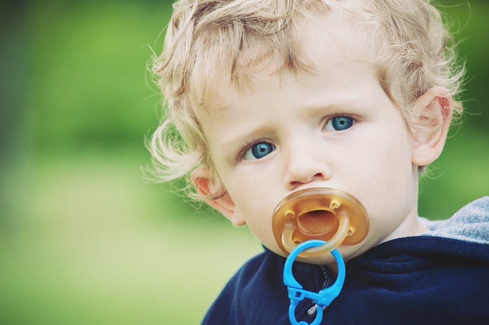 The Effects of Thumb Sucking and Pacifier Use on the Teeth